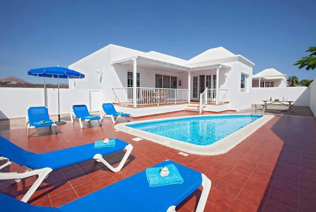 Dolores Villa Puerto del Carmen